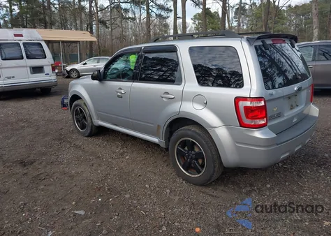 2010 Ford Escape Xlt из США, поврежденный, VIN 1FMCU0D74AKA42763